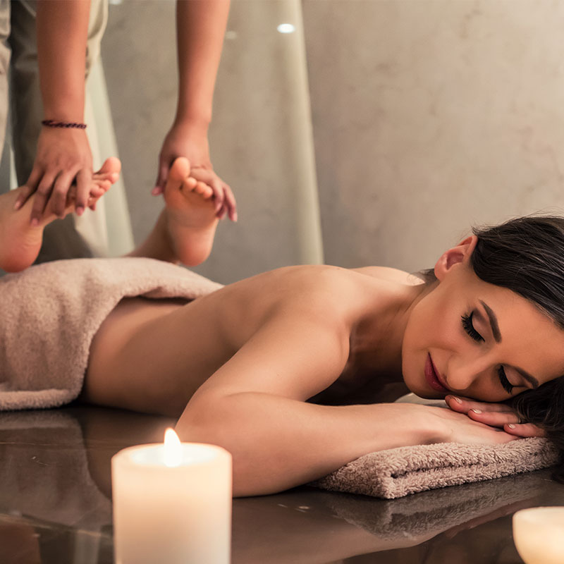 women receiving a massage